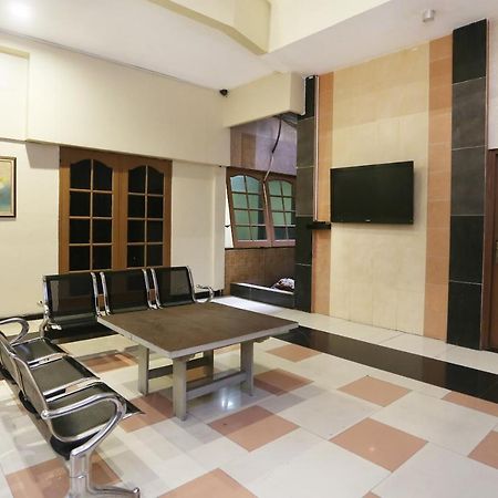 Spot On 2358 Aster Homestay Melati Exterior photo