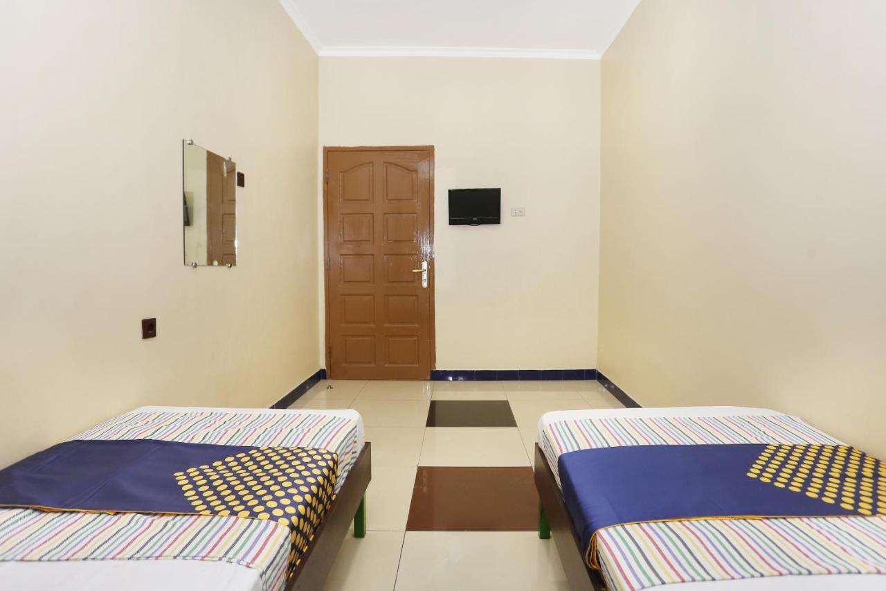 Spot On 2358 Aster Homestay Melati Exterior photo