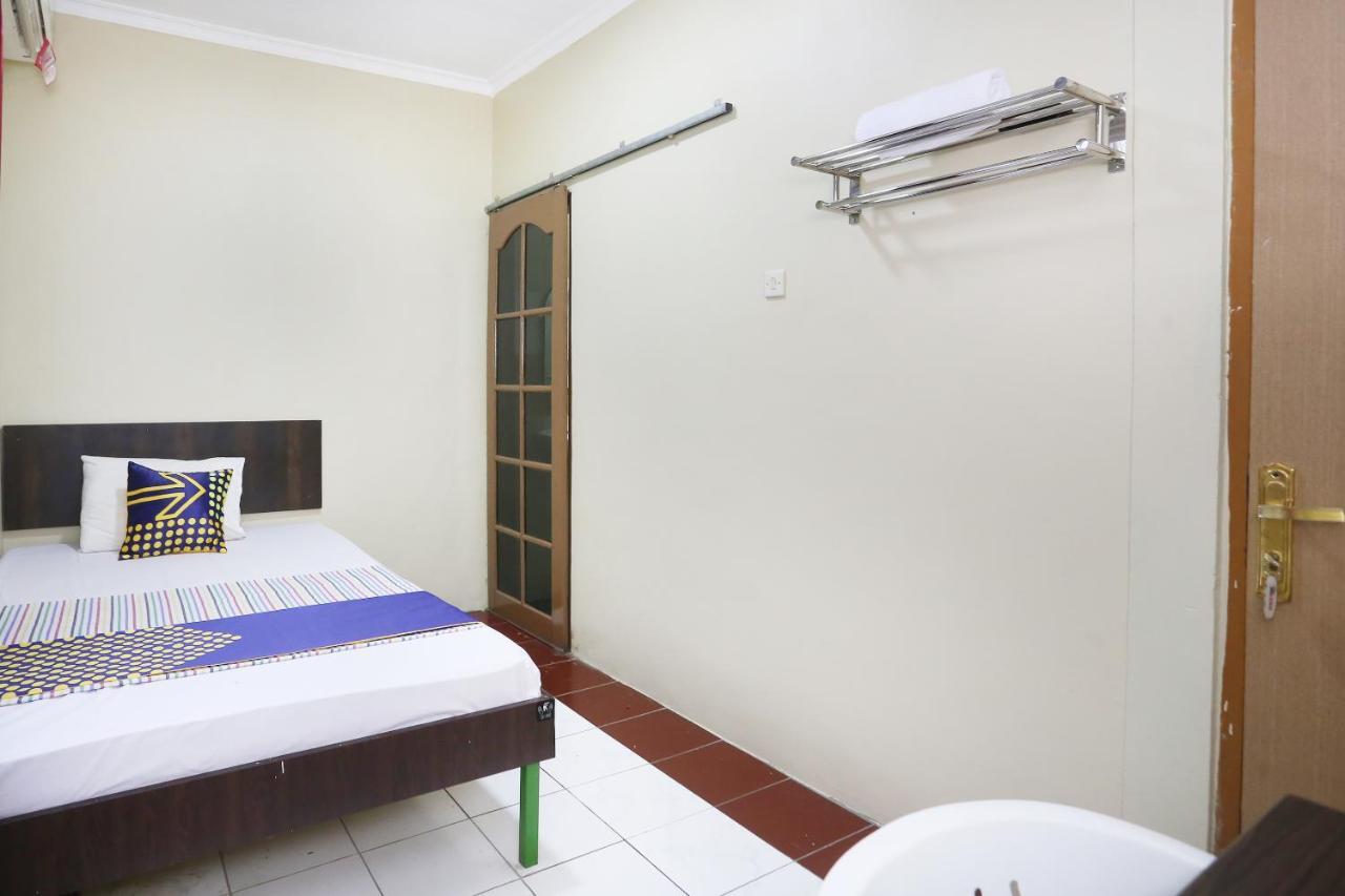 Spot On 2358 Aster Homestay Melati Exterior photo