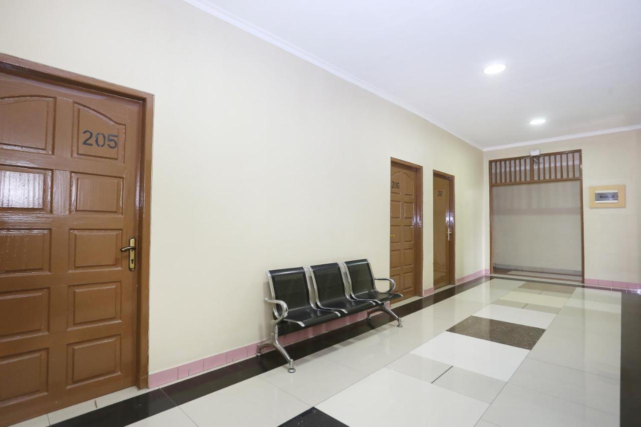 Spot On 2358 Aster Homestay Melati Exterior photo