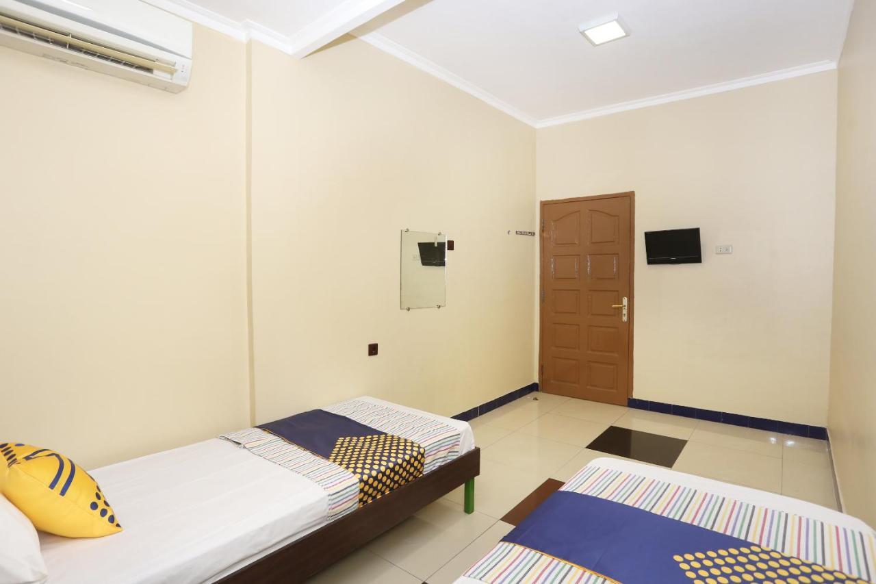 Spot On 2358 Aster Homestay Melati Exterior photo