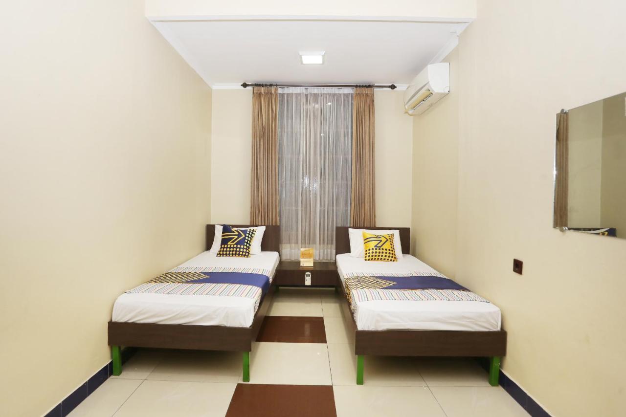 Spot On 2358 Aster Homestay Melati Exterior photo